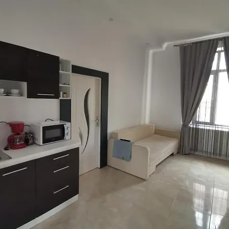 Casa J. Gusbeth Apartment *