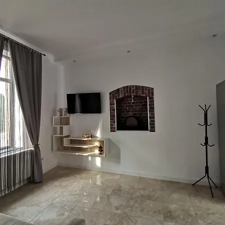 Casa J. Gusbeth Apartment *