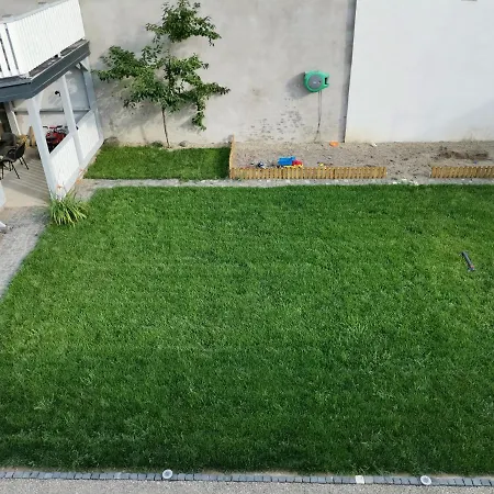 Casa J. Gusbeth *